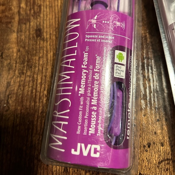 Lot of Brand New JVC Marshmallow Headphones - Picture 2 of 2